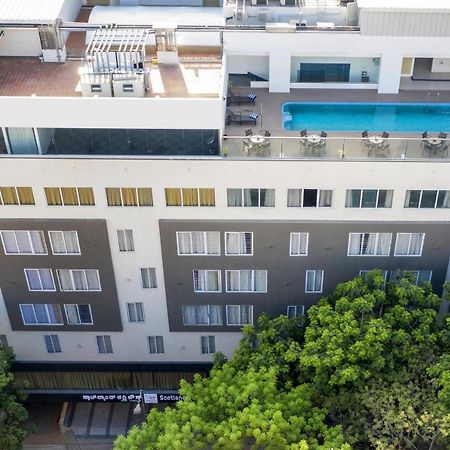 Zion - A Luxurious Hotel Bangalore Bagian luar foto