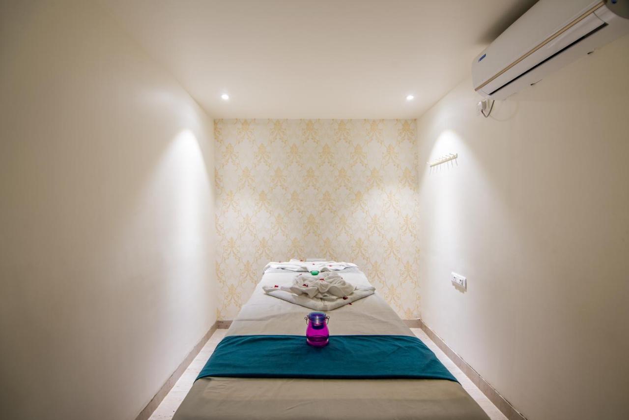 Zion - A Luxurious Hotel Bangalore Bagian luar foto