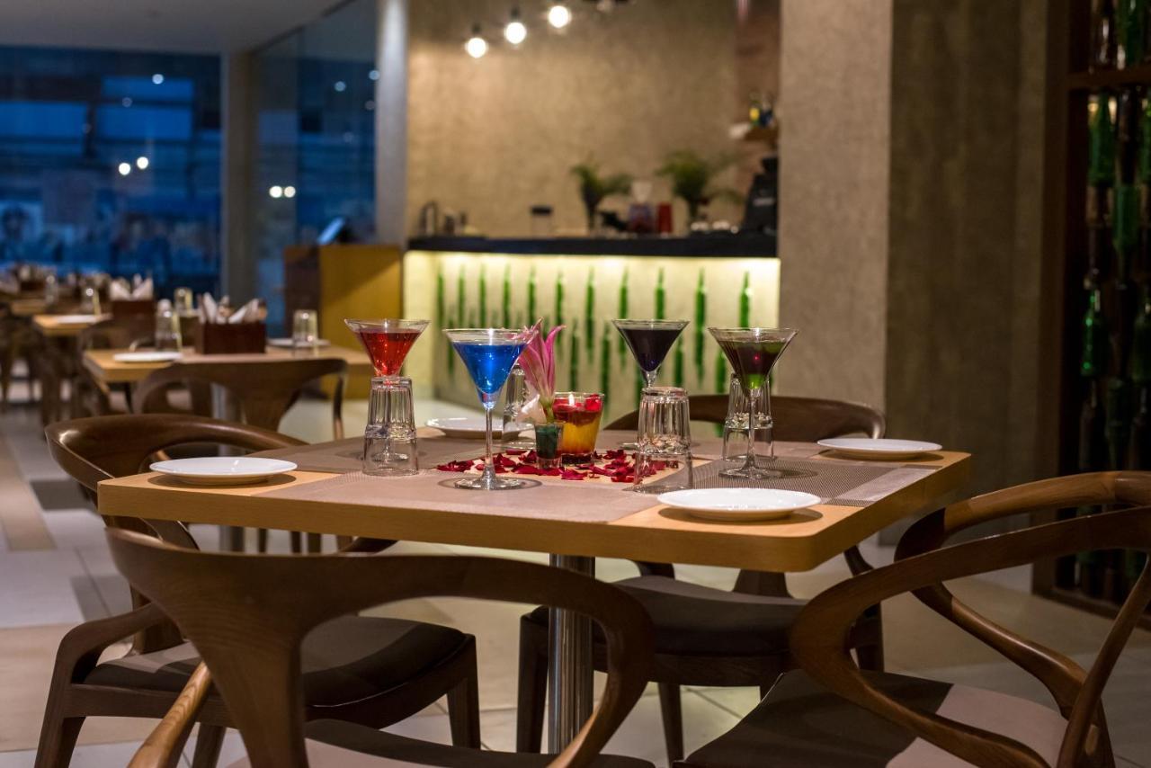 Zion - A Luxurious Hotel Bangalore Bagian luar foto