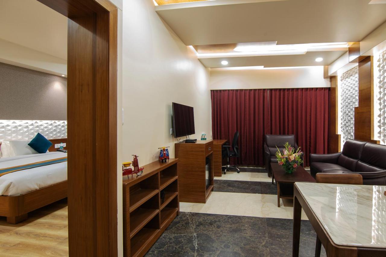 Zion - A Luxurious Hotel Bangalore Bagian luar foto