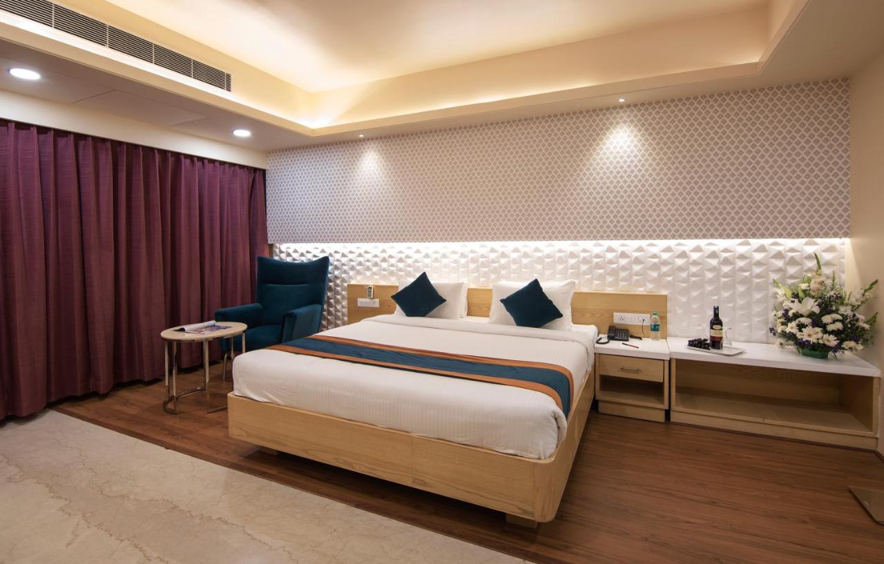 Zion - A Luxurious Hotel Bangalore Bagian luar foto